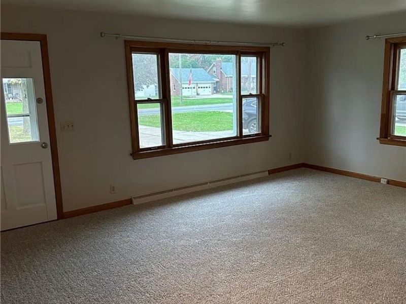 9934 Georgetown Street NE, Louisville, OH 44641 Photo 2