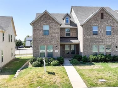 441 Milverton Drive, Fort Worth, TX 76036