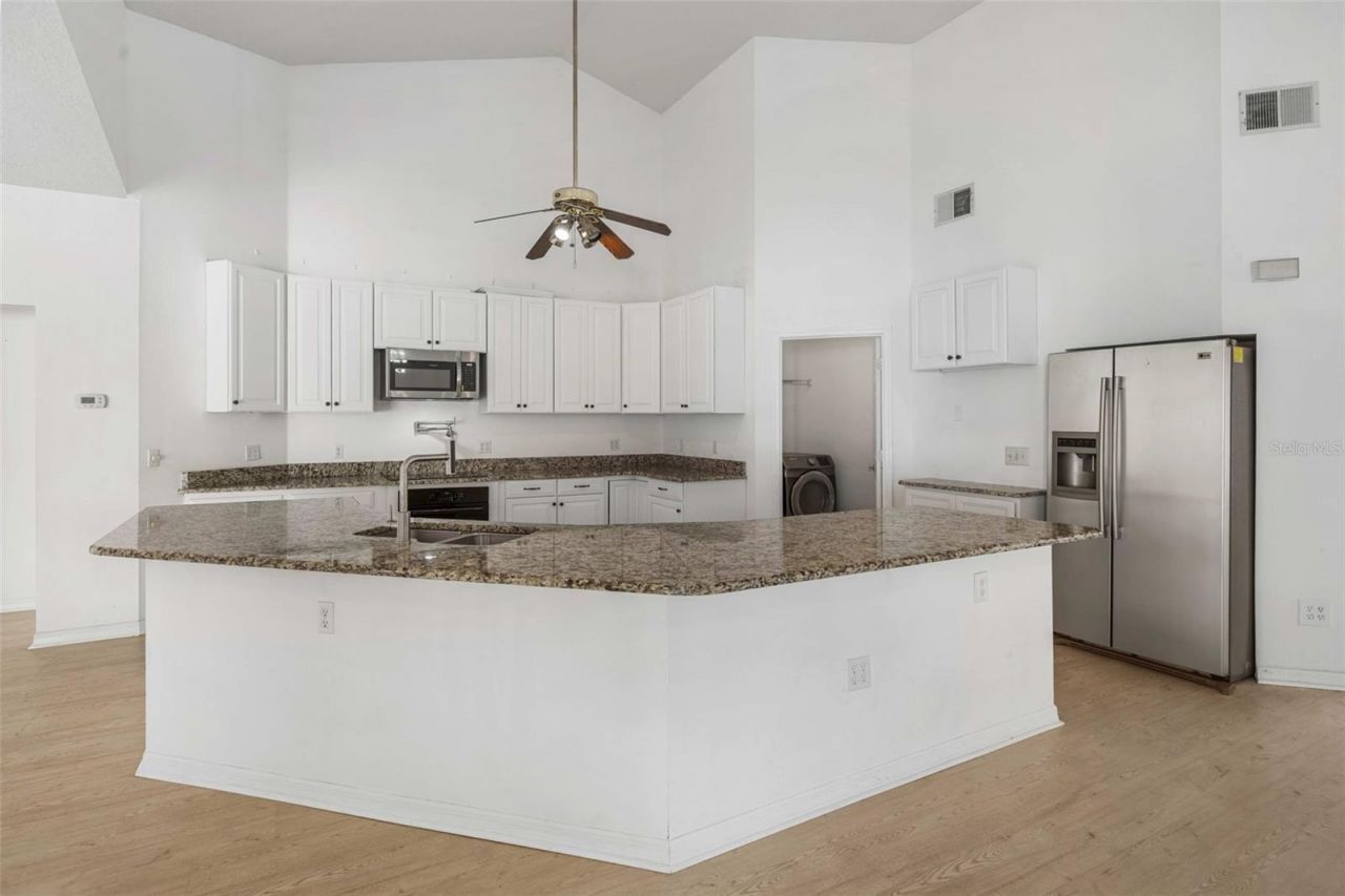 14325 Lake Price Drive, Orlando, FL 32826 Photo