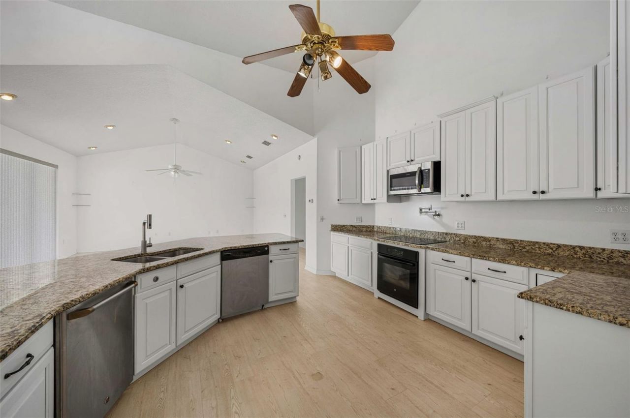 14325 Lake Price Drive, Orlando, FL 32826 Photo