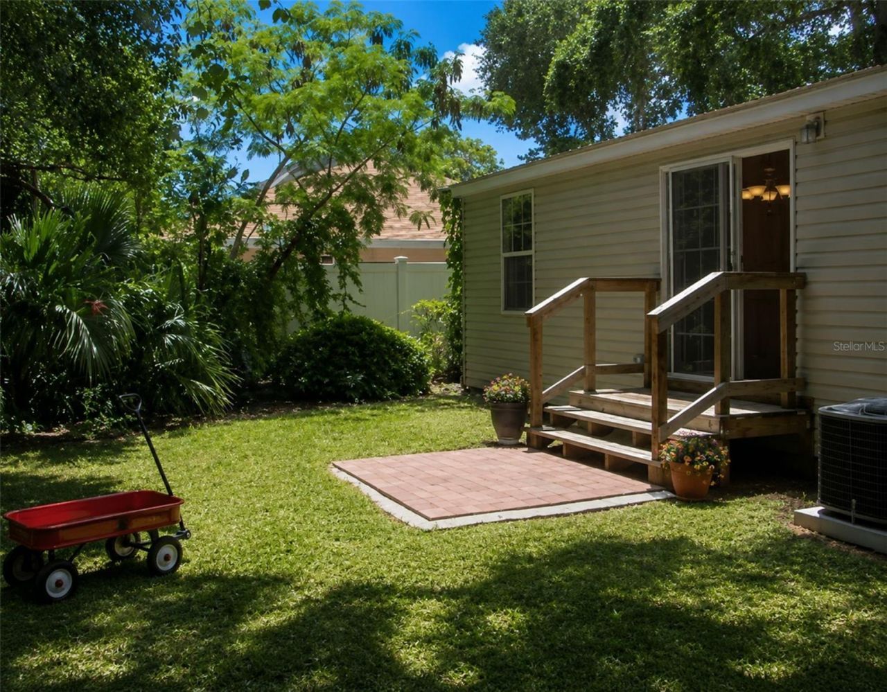791 35th Avenue S, Saint Petersburg, FL 33705 Photo
