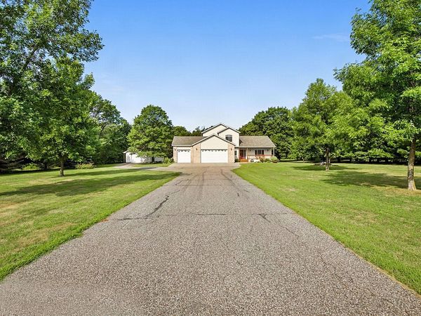 1185 24th Avenue NE, Sauk Rapids, MN 56379