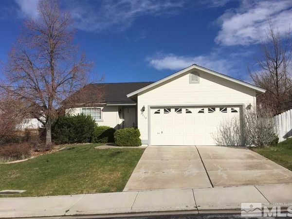 2210 Desert Village Court, Sparks, NV 89436