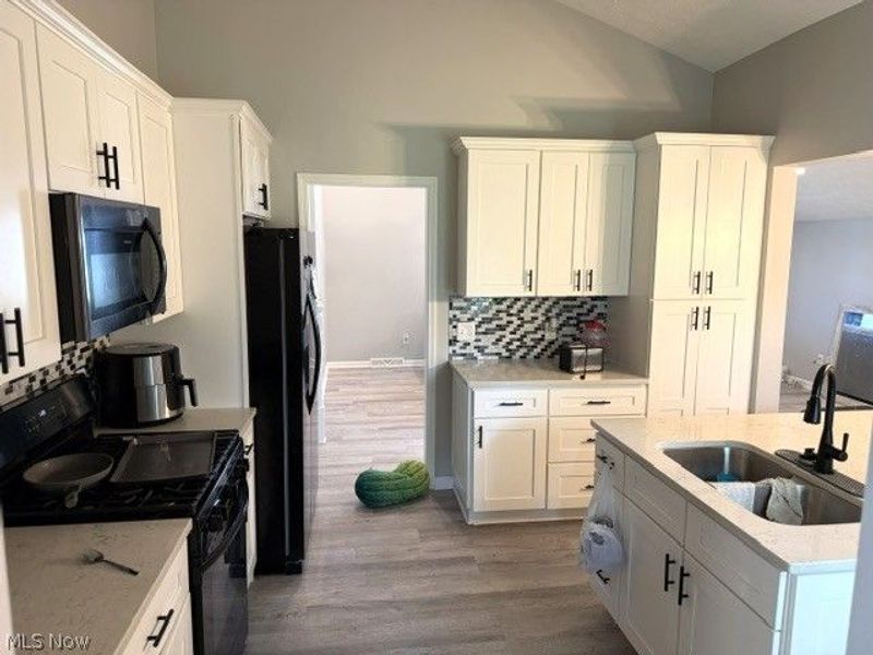 2777 Friar Drive, Parma, OH 44134 Photo 7