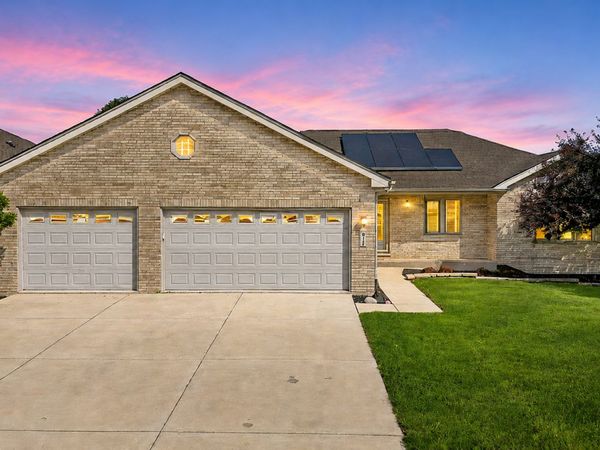 611 Edgewater Drive , Minooka, IL 60447