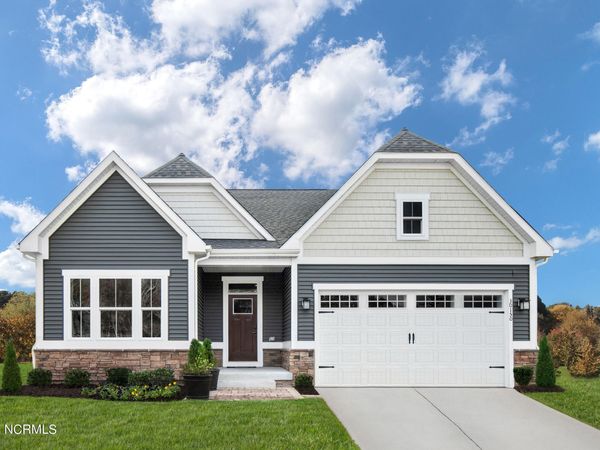 625 Delia Circle, Navassa, NC 28451