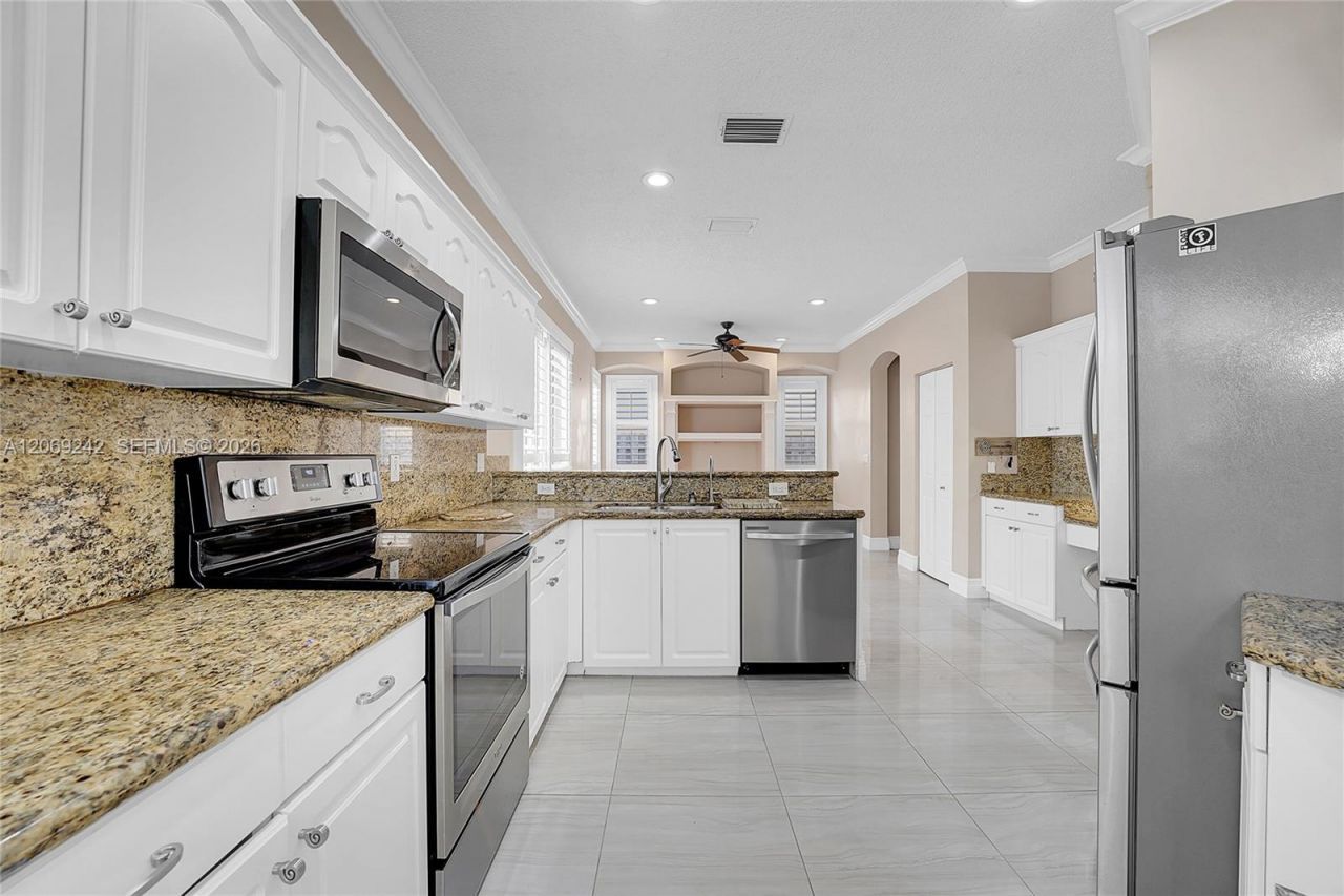 1905 Capeside Cir , Unit 1905, Wellington, FL 33414 Photo
