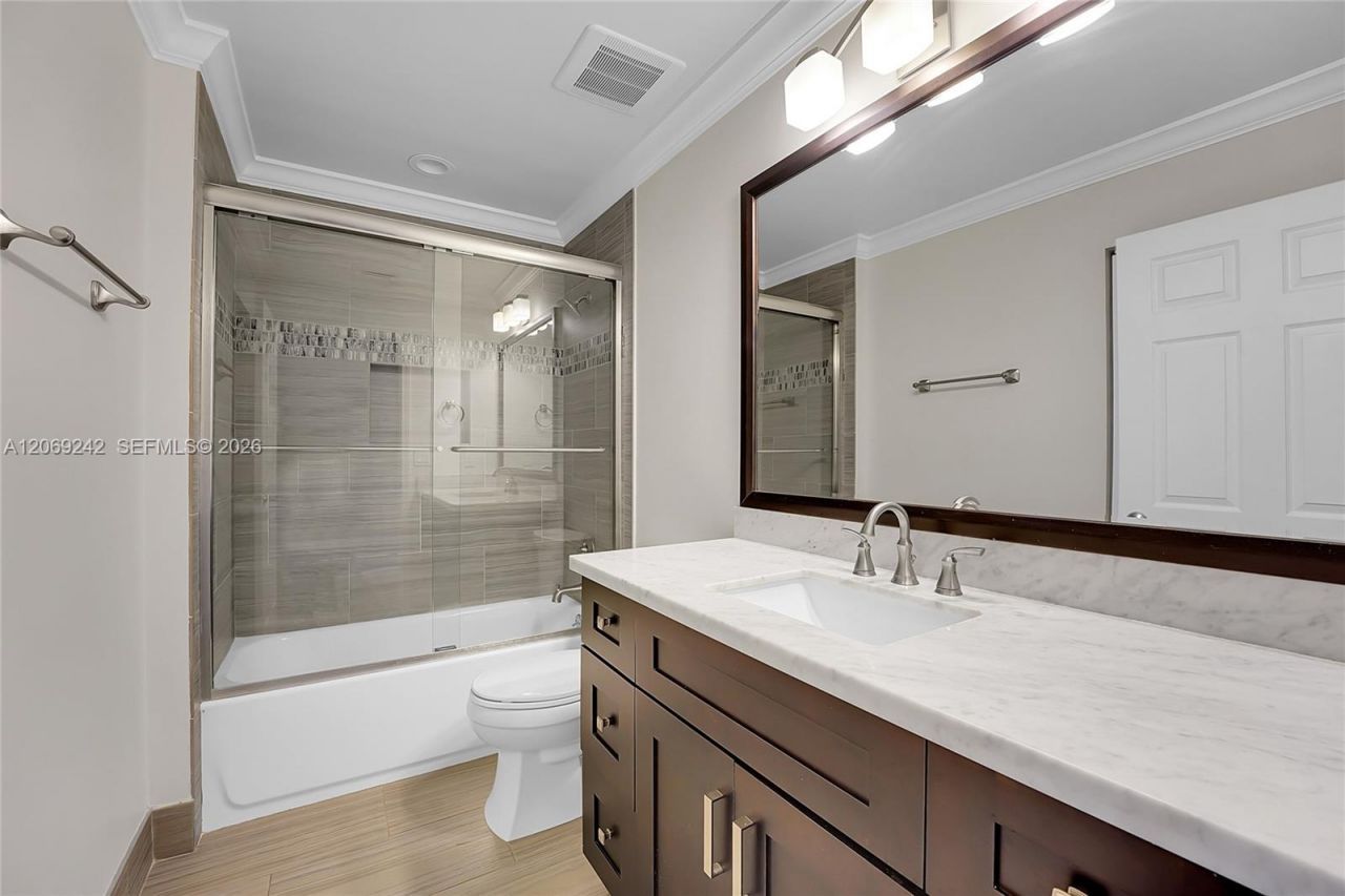 1905 Capeside Cir , Unit 1905, Wellington, FL 33414 Photo