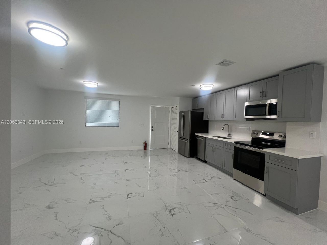 1860 NW 19th St, Unit 202, Miami, FL 33125 Photo