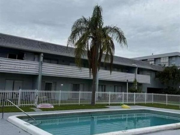 4251 NW 5th St , Unit 131, Plantation, FL 33317
