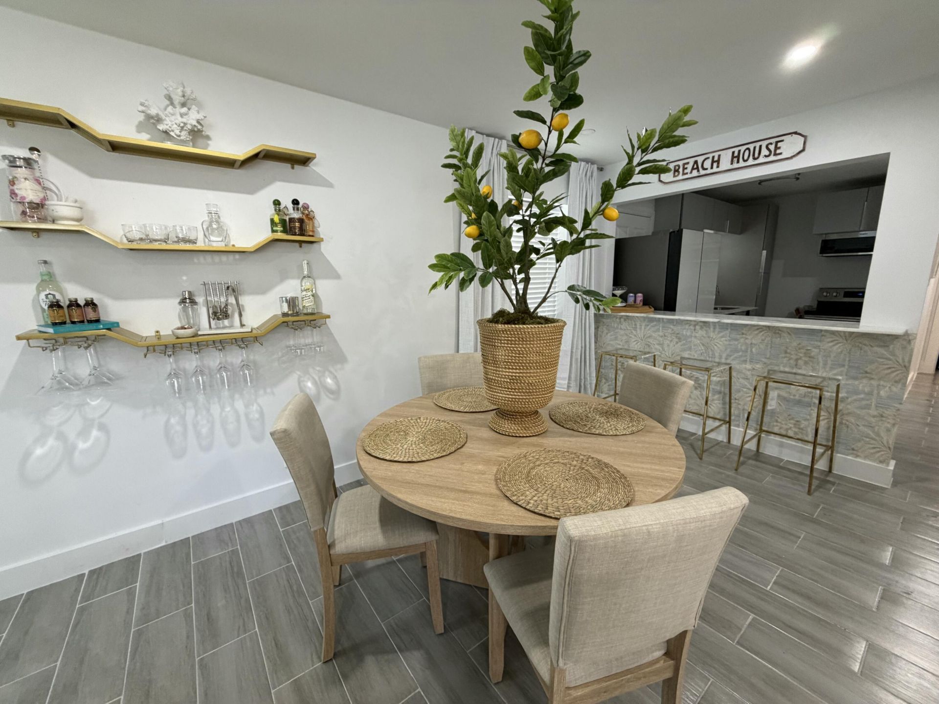 829 Macy Street, West Palm Beach, FL 33405 Photo