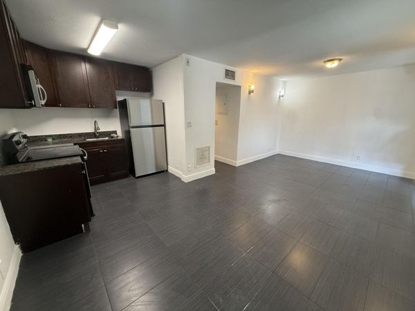 37 SW 14TH Street, Unit 17, Dania Beach, FL 33004