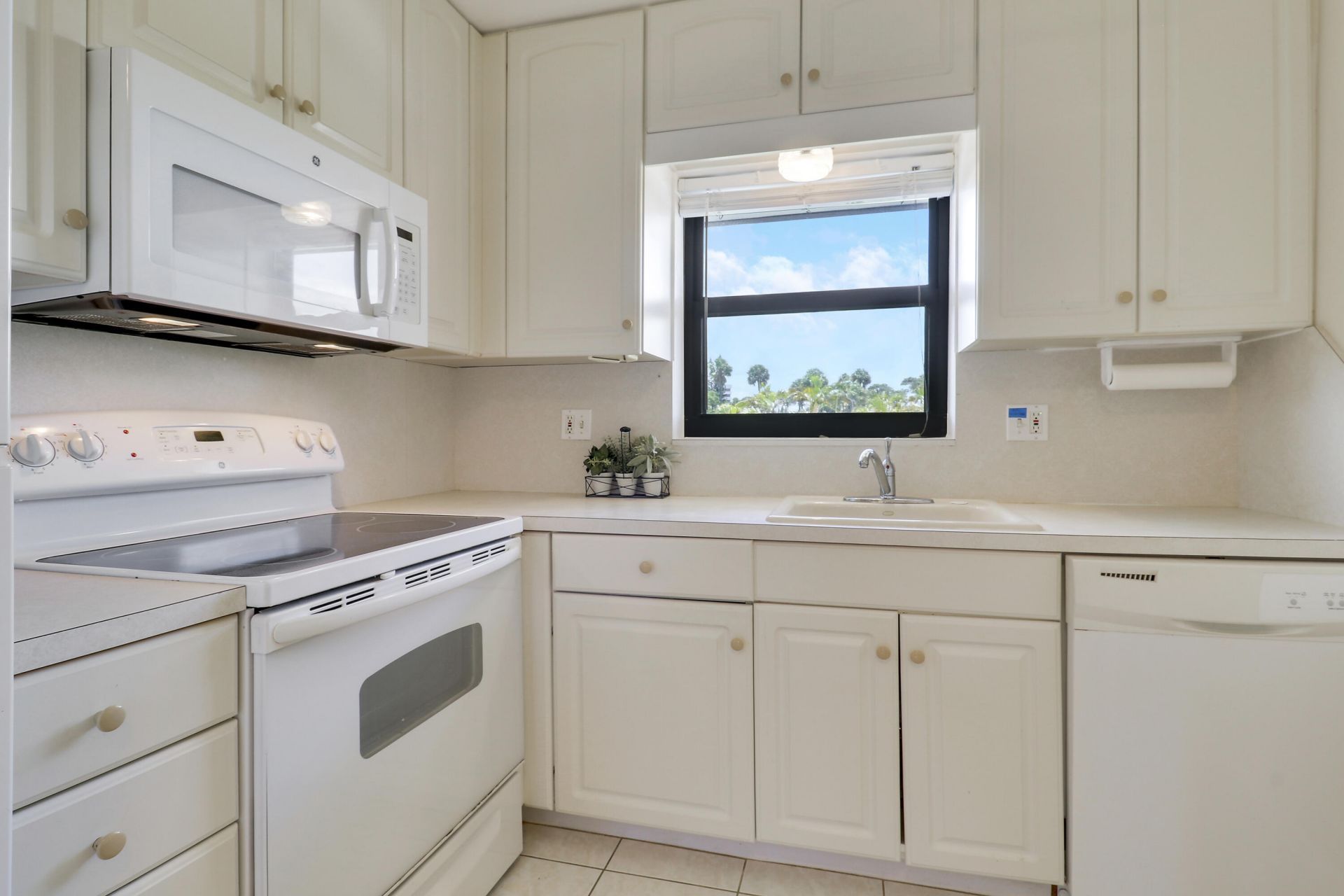 755 Saturn Street, Unit I206, Jupiter, FL 33477 Photo