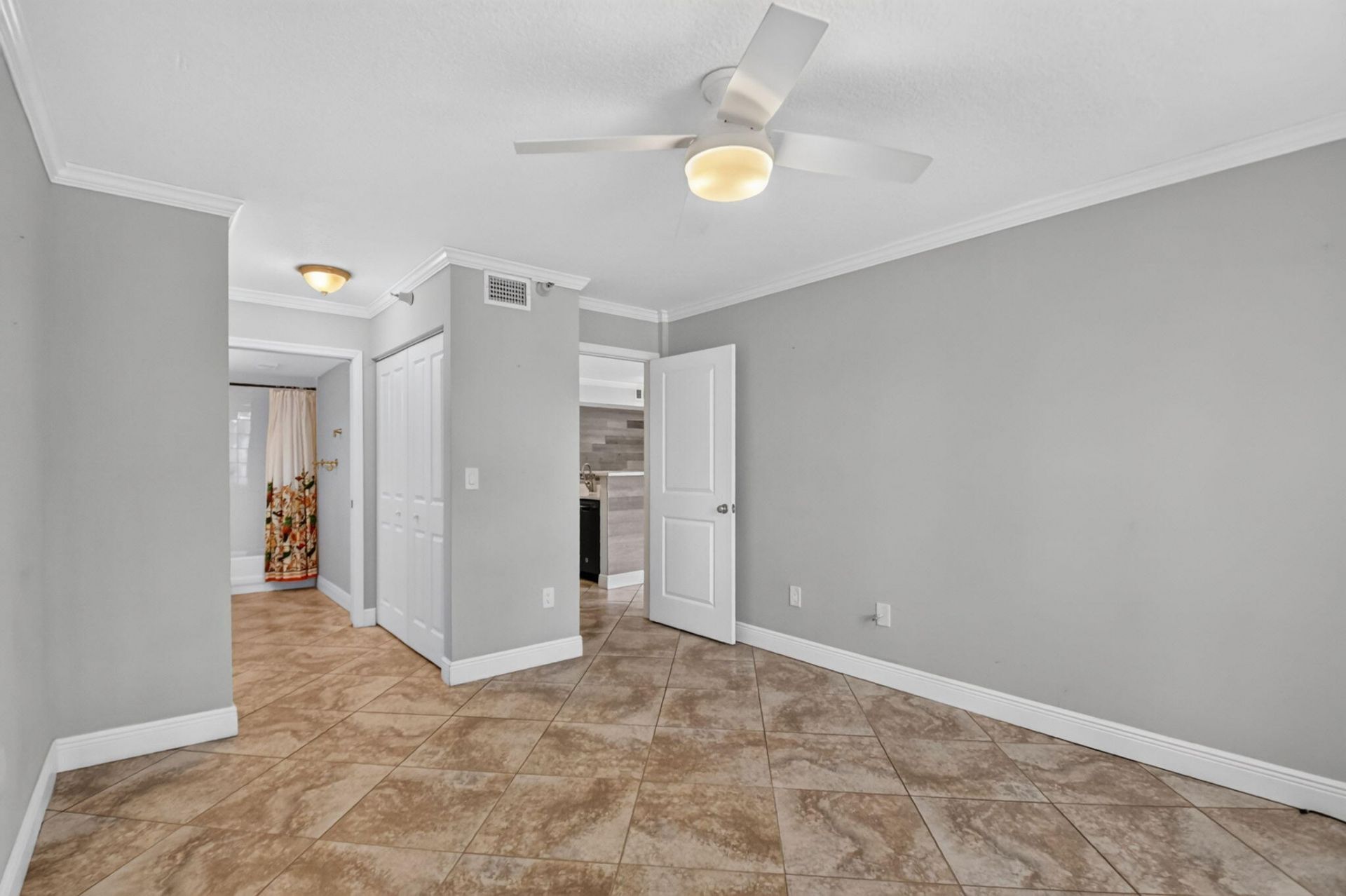 110 Yacht Club Way, Unit 103, Hypoluxo, FL 33462 Photo