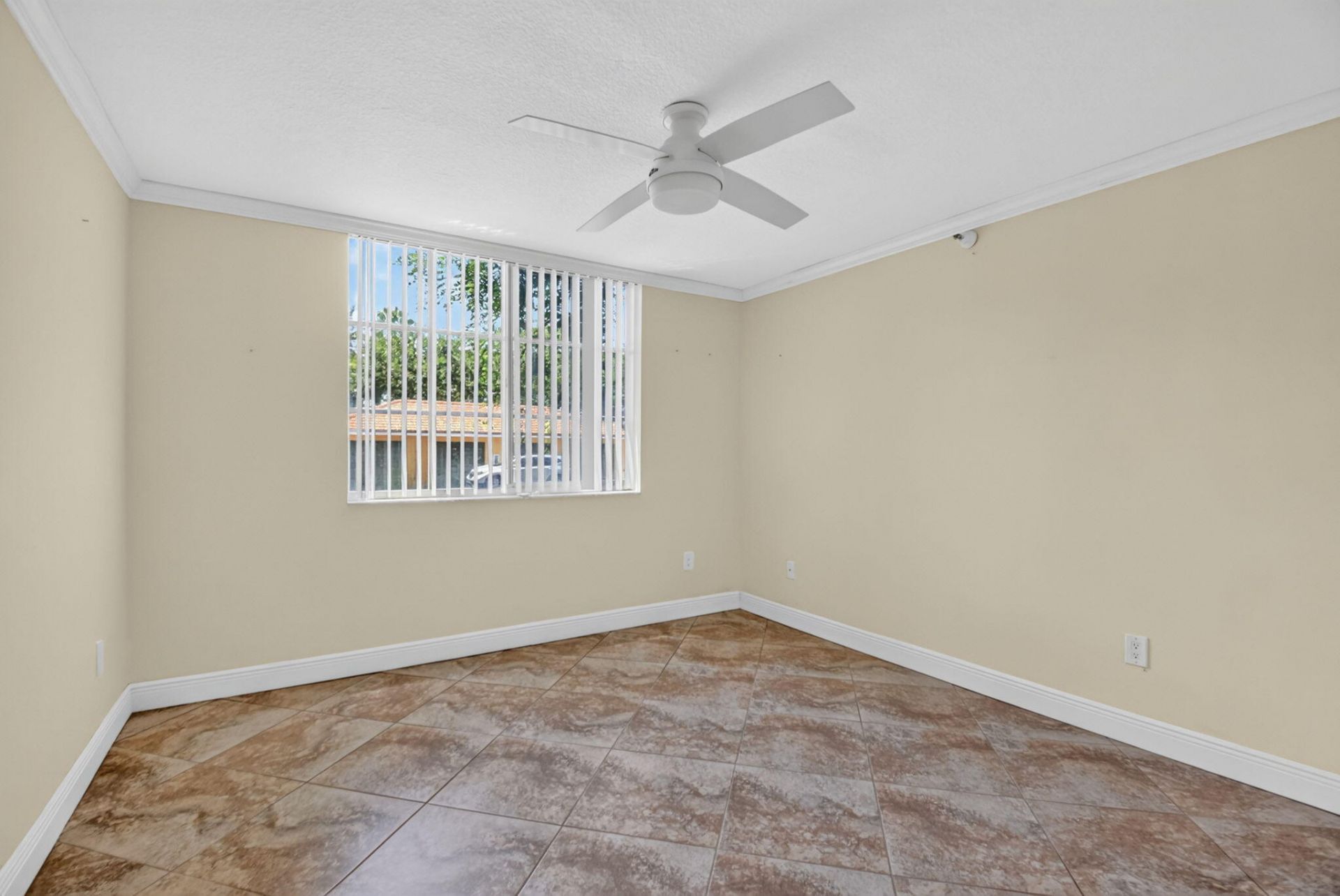 110 Yacht Club Way, Unit 103, Hypoluxo, FL 33462 Photo