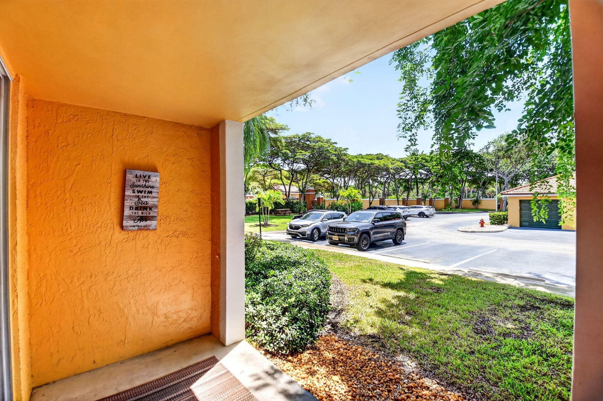 110 Yacht Club Way, Unit 103, Hypoluxo, FL 33462 Photo