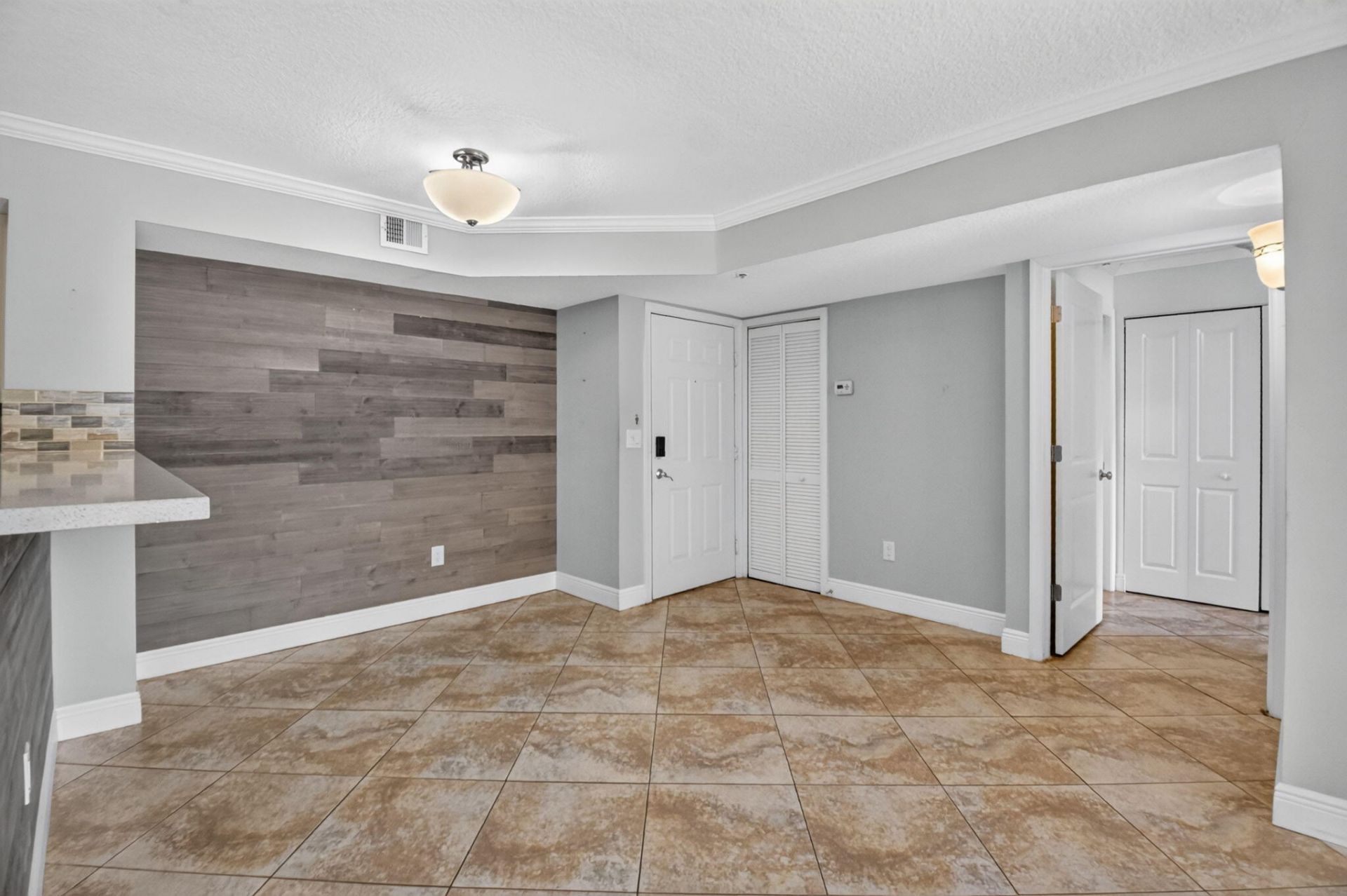 110 Yacht Club Way, Unit 103, Hypoluxo, FL 33462 Photo