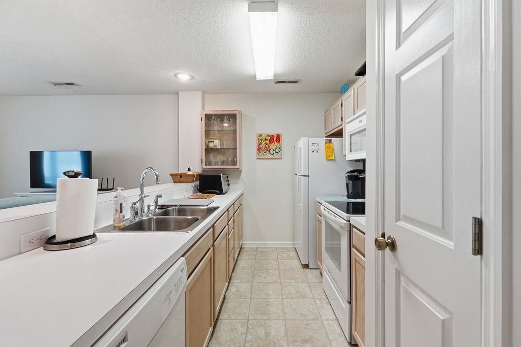 201 Landing Rd. Photo 9