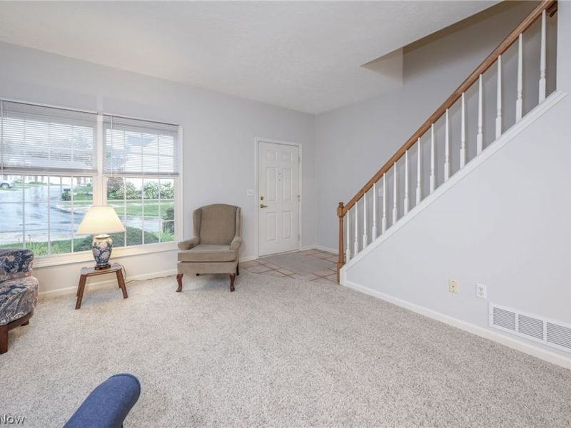 2036 Jennifer Street, Akron, OH 44313 Photo 6