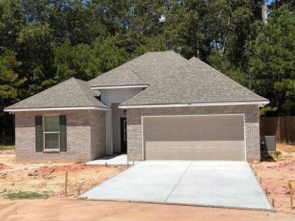 194 SOUTHGATE Drive , Ponchatoula, LA 70454