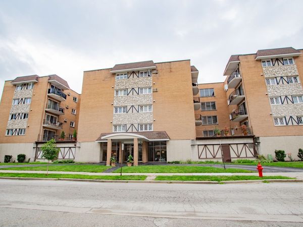 1633 River Street , Unit 2A, Des Plaines, IL 60016