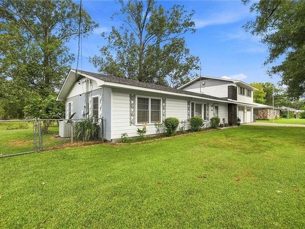 115 N 14TH Street , Ponchatoula, LA 70454