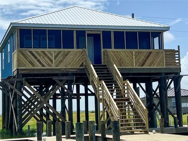 588 GRAND BAYOU Way , Port Sulphur, LA 70083