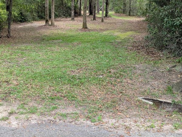 760 Sunday Road , Chattahoochee, FL 32324