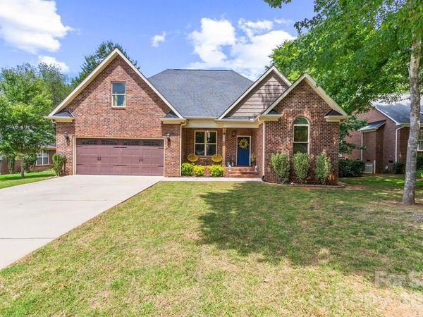 142 Bald Cypress Lane, Mooresville, NC 28115