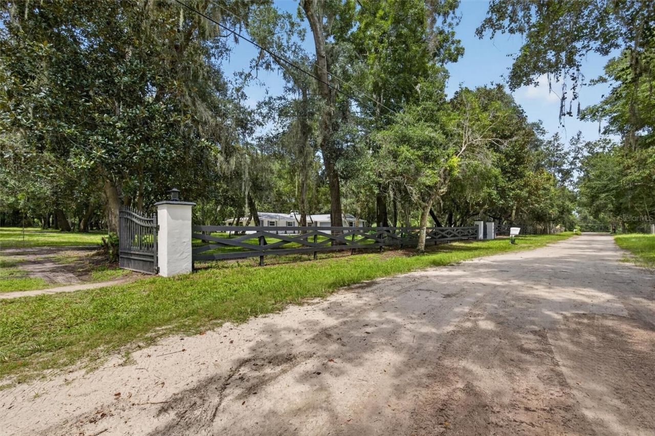 300 Scott Road, Geneva, FL 32732 Photo