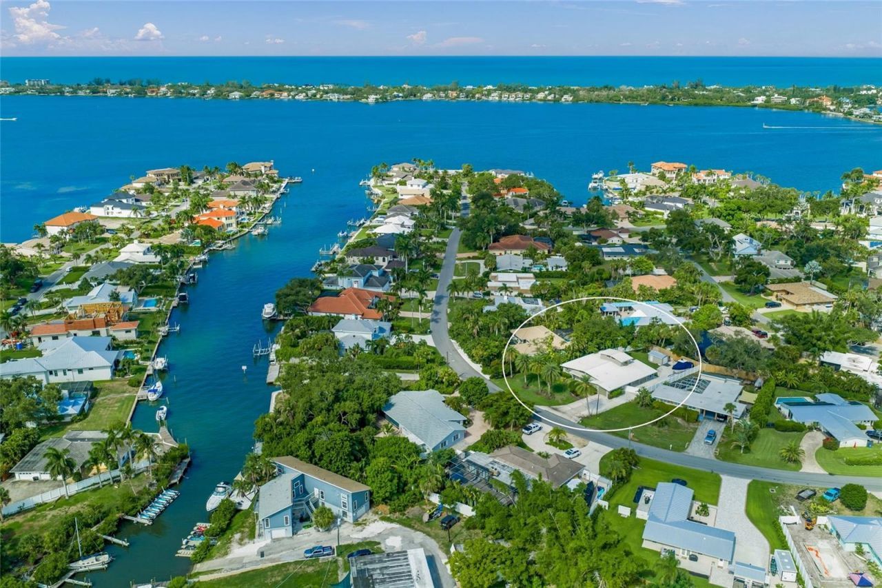 7616 Cove Terrace, Sarasota, FL 34231 Photo