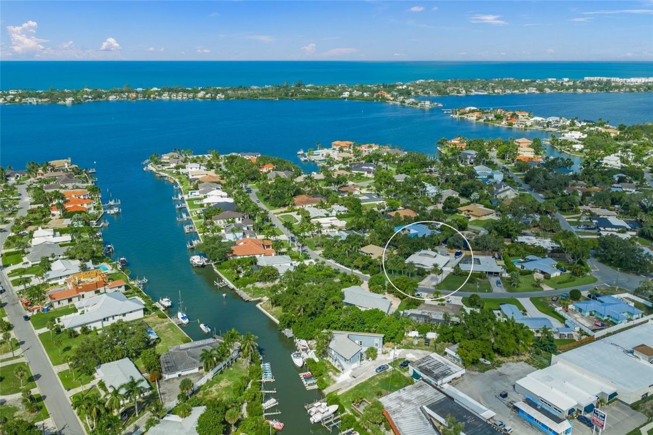 7616 Cove Terrace, Sarasota, FL 34231 Photo
