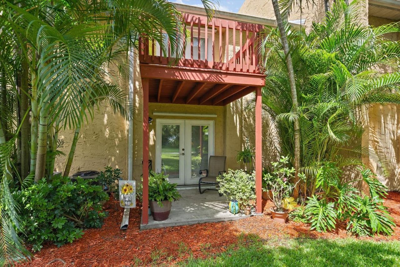 1927 Toucan Way, Unit 306, Sarasota, FL 34232 Photo