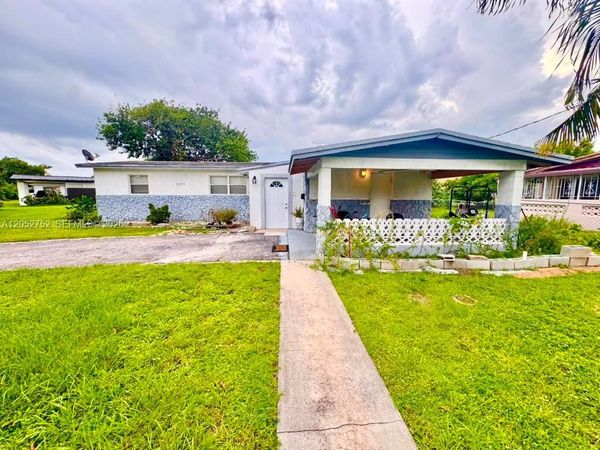 1201 NW 51st Ave, Lauderhill, FL 33313