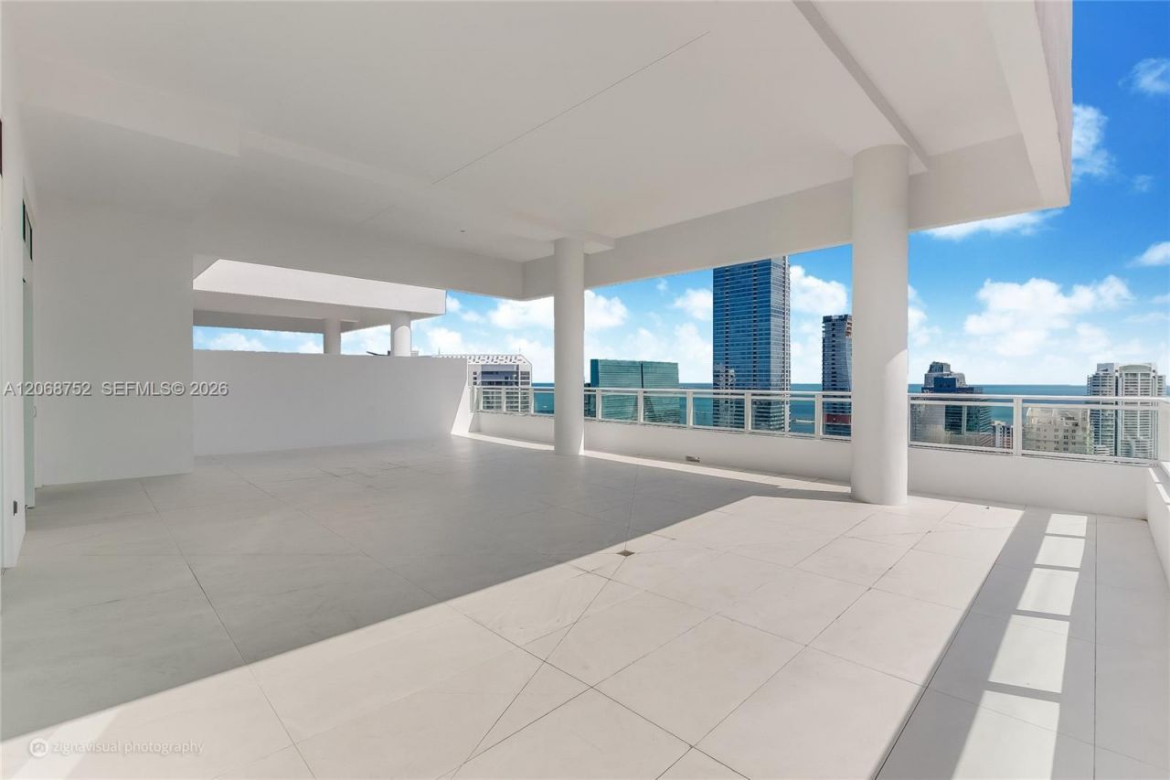 1080 Brickell Ave , Unit 4401, Miami, FL 33131 Photo