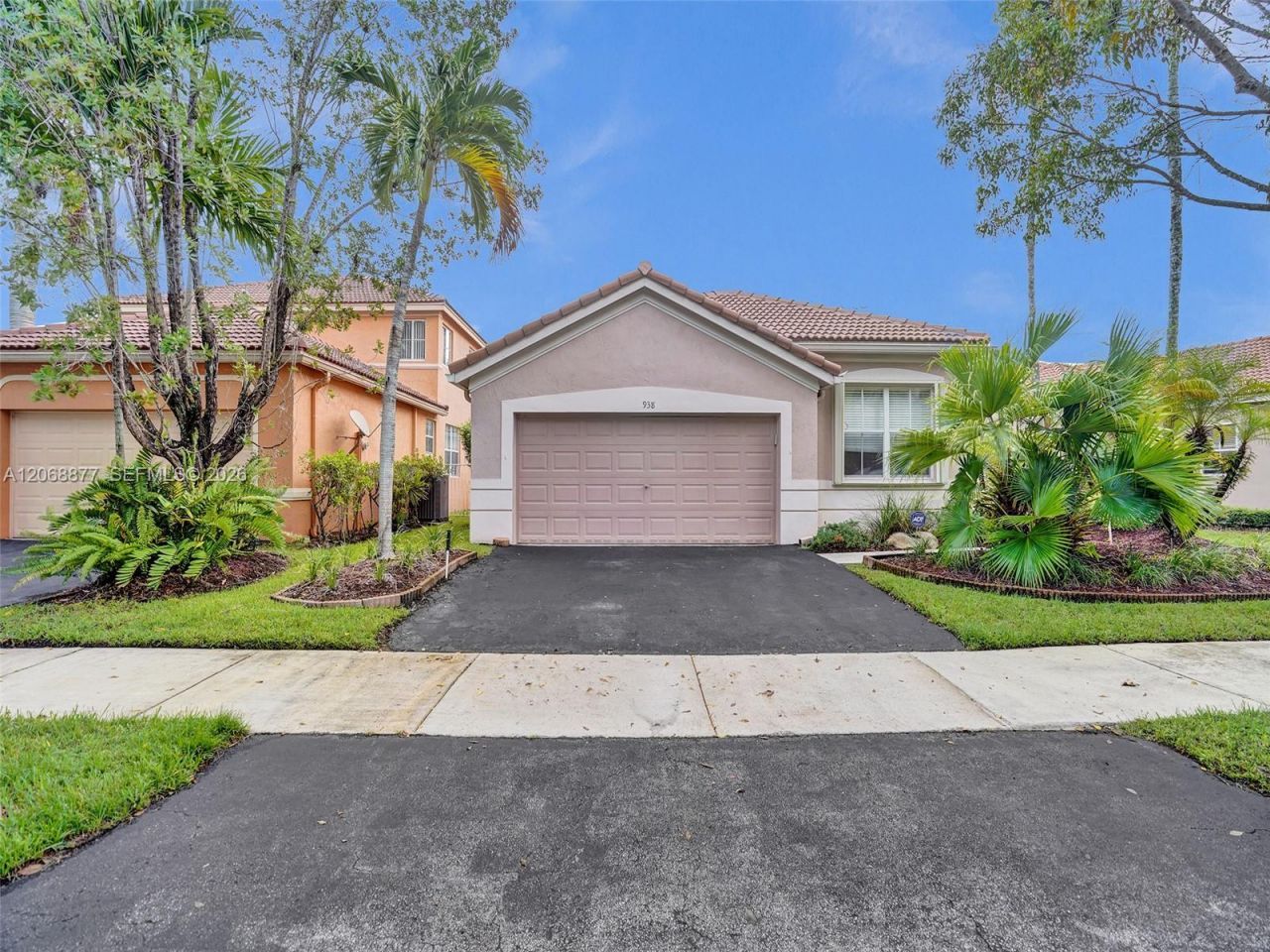938 Bluewood Ter , Weston, FL 33327 Photo