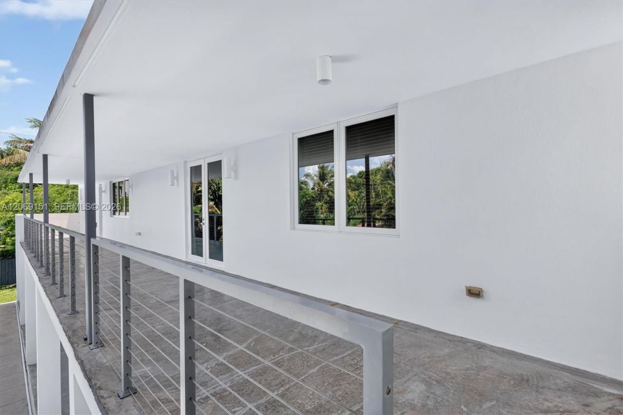 745 SW 22nd Rd, Miami, FL 33129 Photo