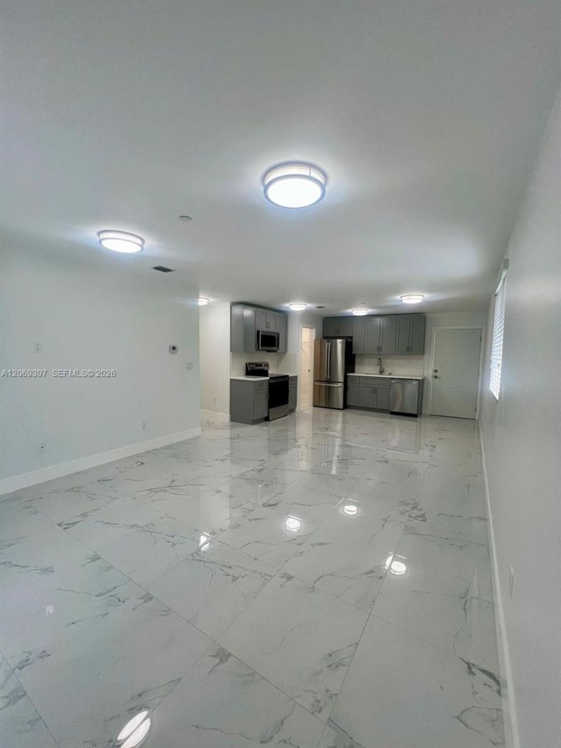 1860 NW 19th St, Unit 203, Miami, FL 33125 Photo