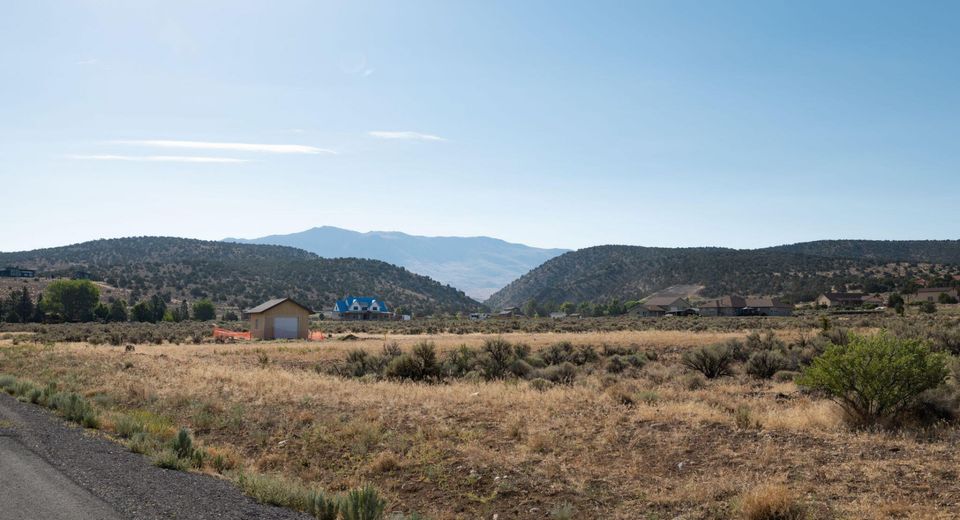 320 Veris Court, Gardnerville, NV 89410 Photo