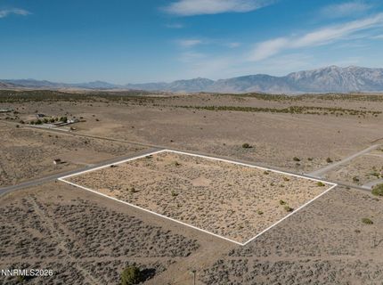320 Veris Court, Gardnerville, NV 89410 Photo
