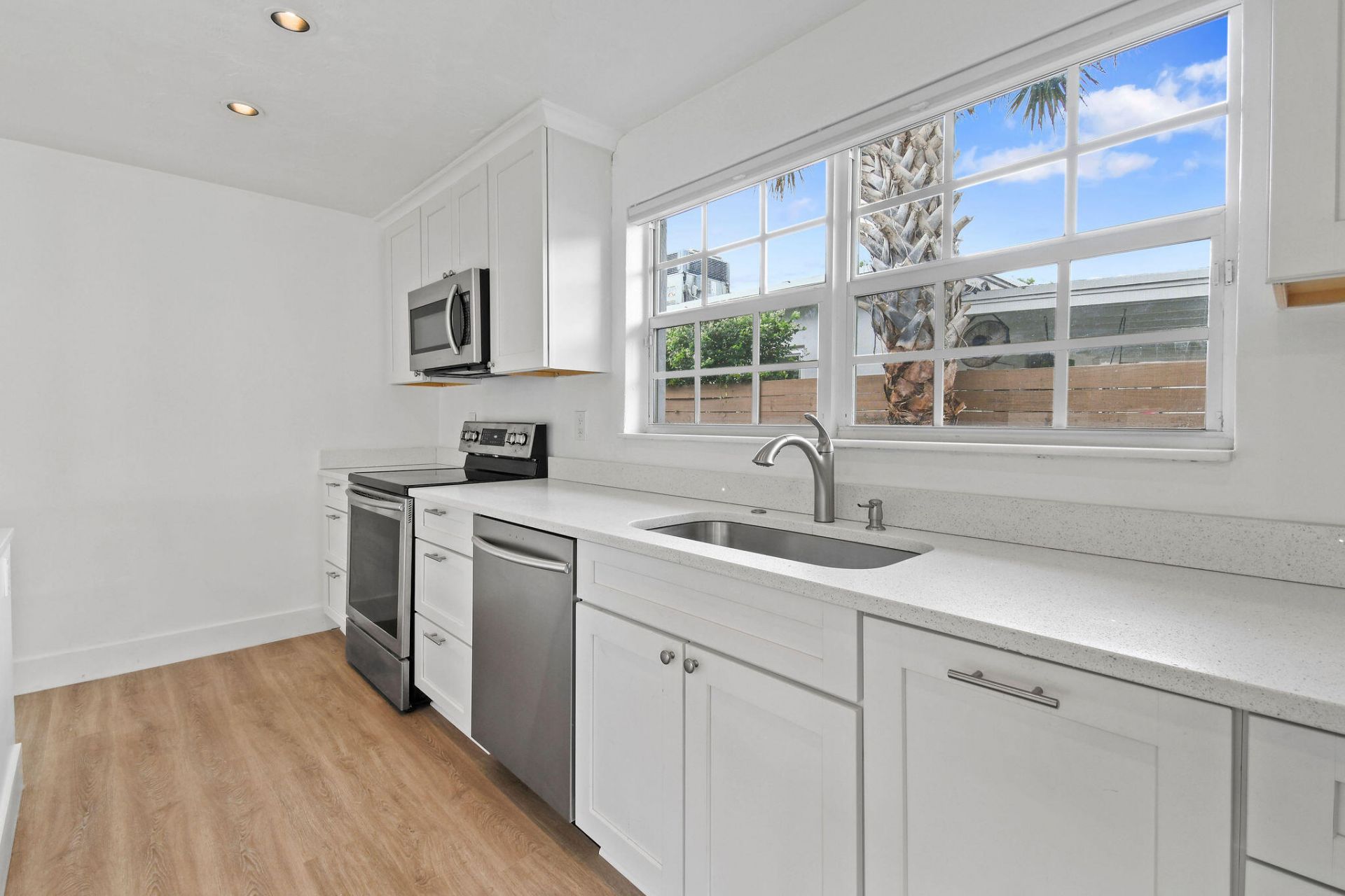 319 29th Street, West Palm Beach, FL 33407 Photo