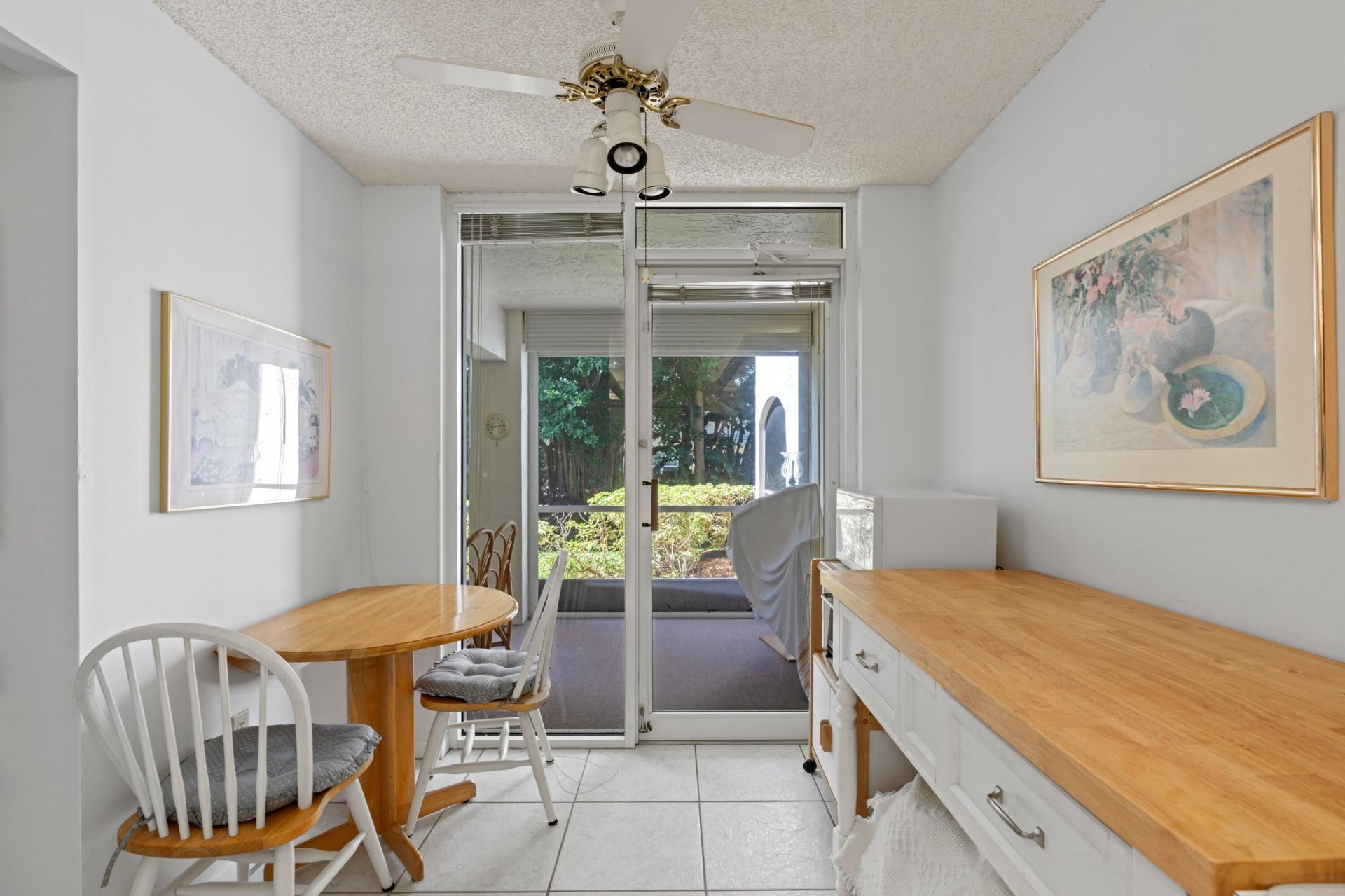 106 Half Moon Circle, Unit B1, Hypoluxo, FL 33462 Photo