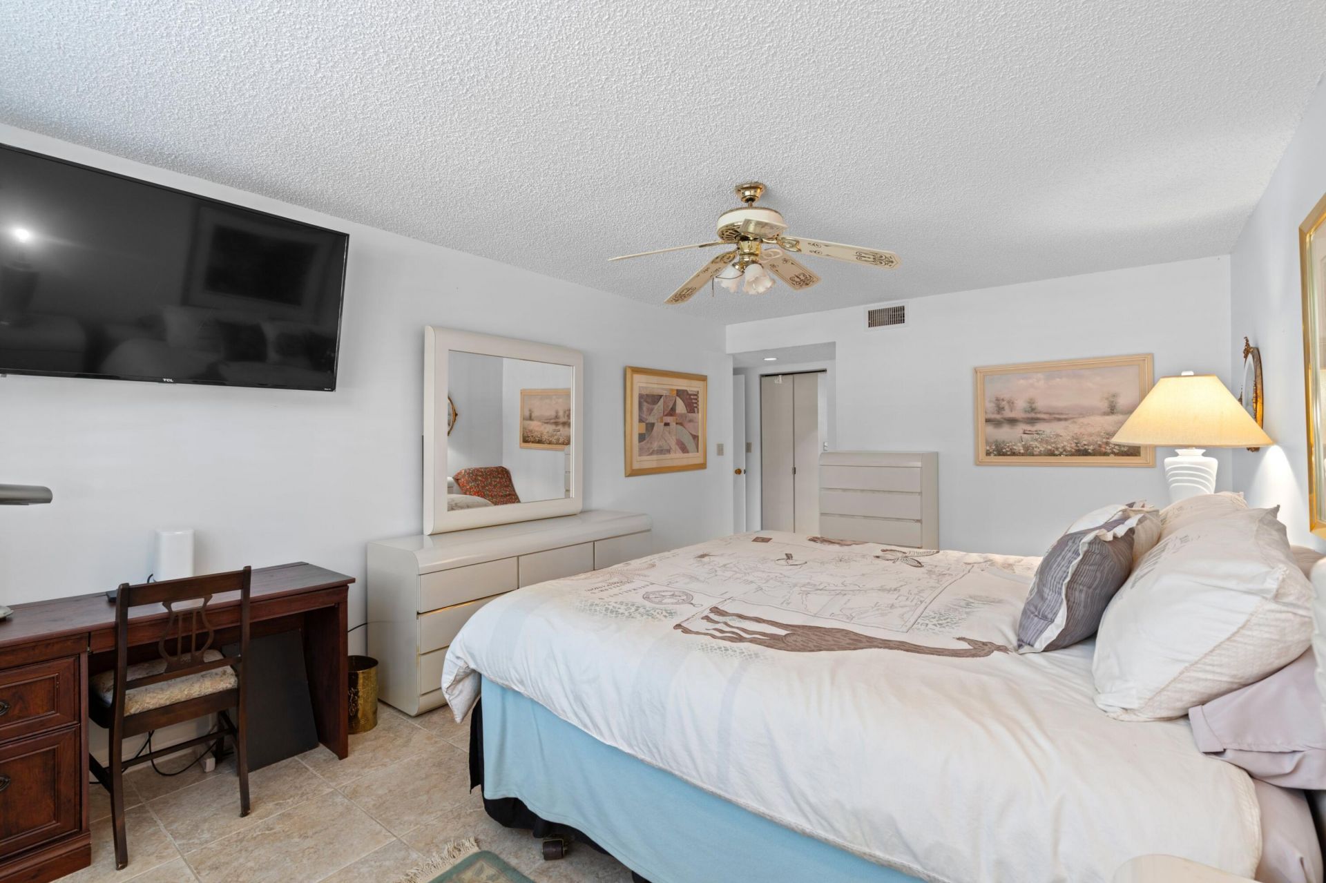 106 Half Moon Circle, Unit B1, Hypoluxo, FL 33462 Photo