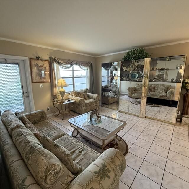 6 Abbey Lane, Unit 104, Delray Beach, FL 33446 Photo