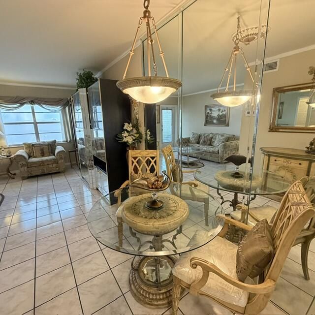 6 Abbey Lane, Unit 104, Delray Beach, FL 33446 Photo