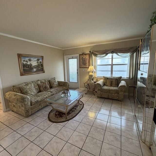 6 Abbey Lane, Unit 104, Delray Beach, FL 33446 Photo