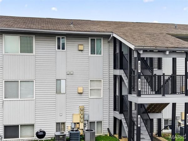 1823 Gascony Parc Drive, Unit 1823, Lake St Louis, MO 63367