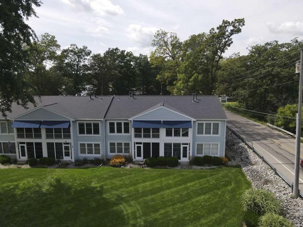 700 S Lakeside Drive, Unit 4, Syracuse, IN 46567