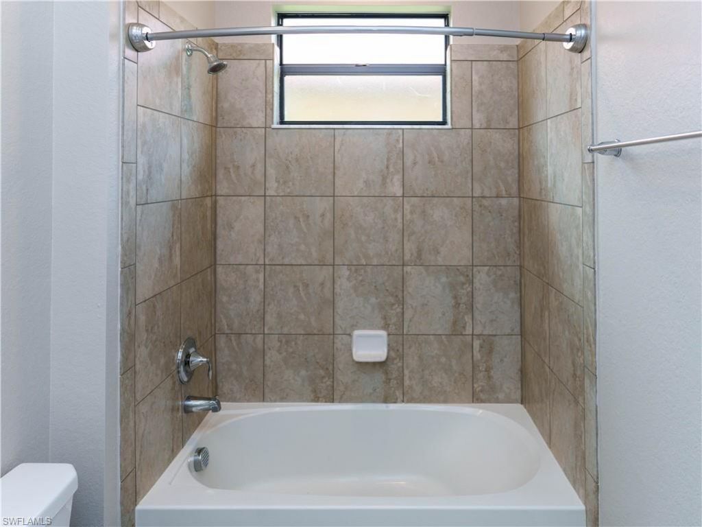 1588 Vizcaya Ln, Naples, FL 34113 Photo