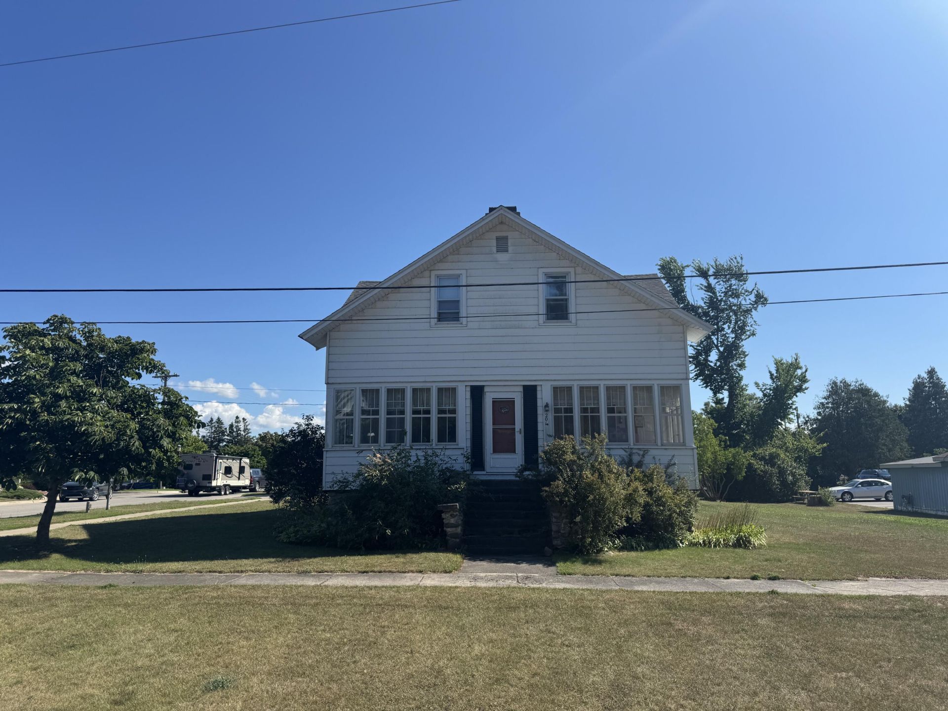 201 W Sinclair Street, Mackinaw City, MI 49701 Main Photo
